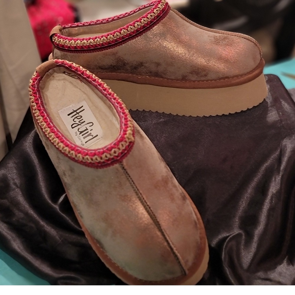 Hey Girl by Corkys Pillow Talk Metallic Platform Slippers Rose Gold Bronze 7